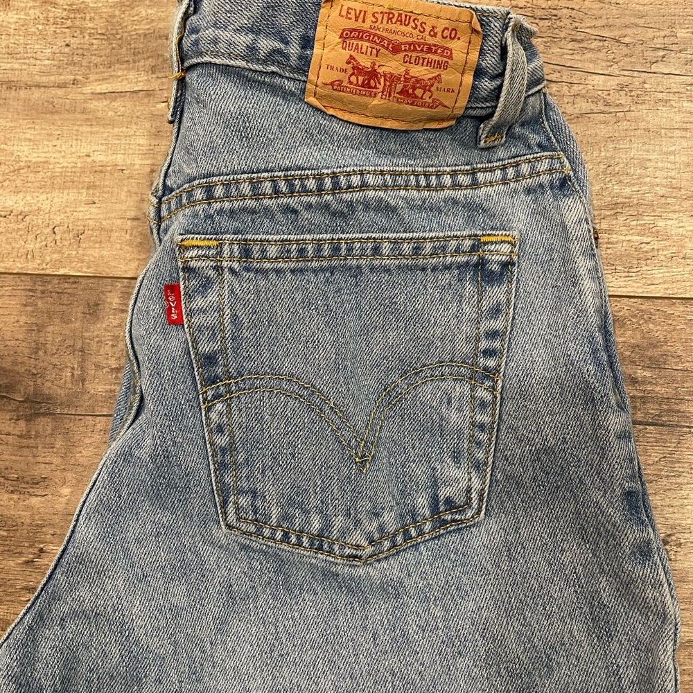 Levi's Men's Light Blue Straight Jeans